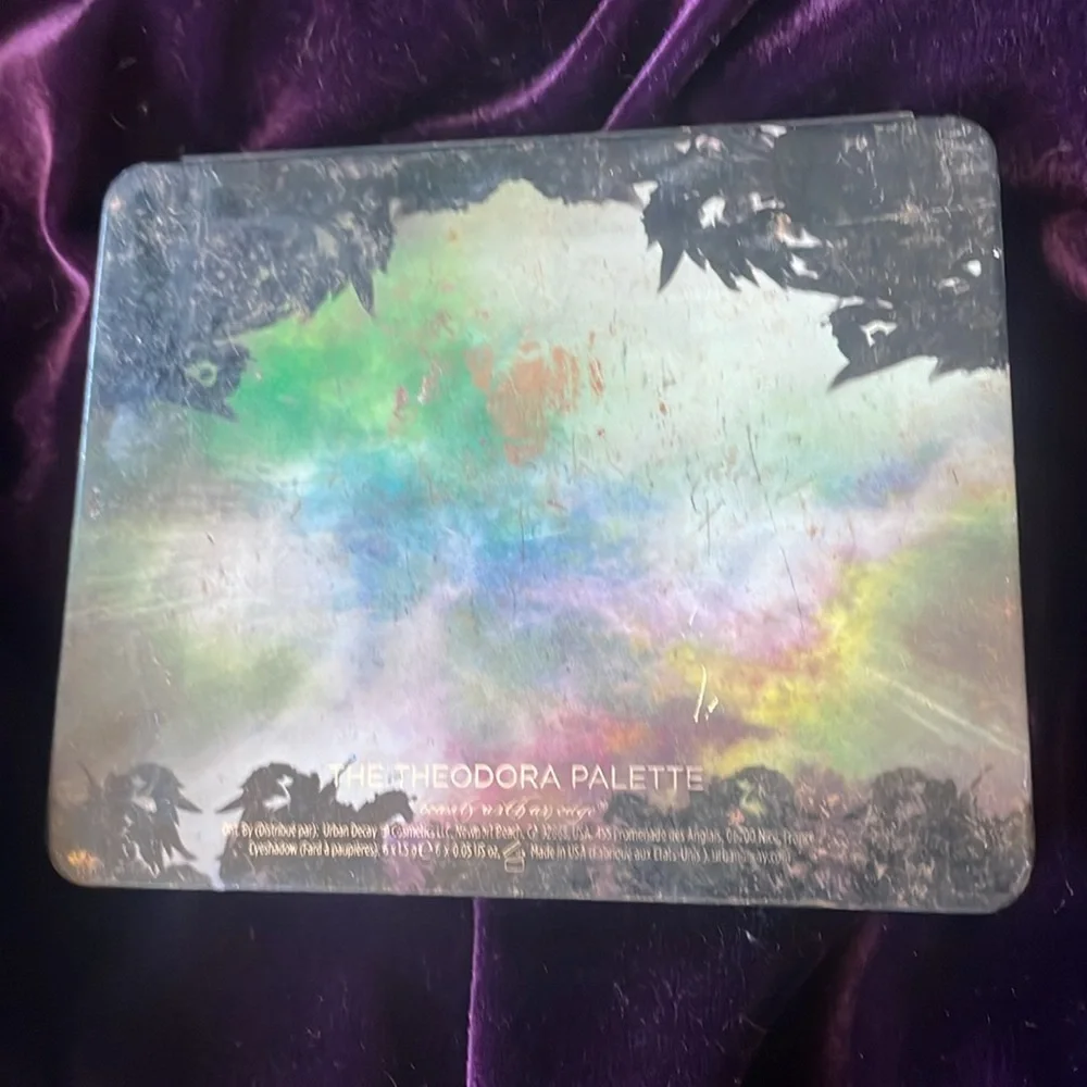 Urban Decay Oz Great and Powerful Palette - Picture 5 of 5